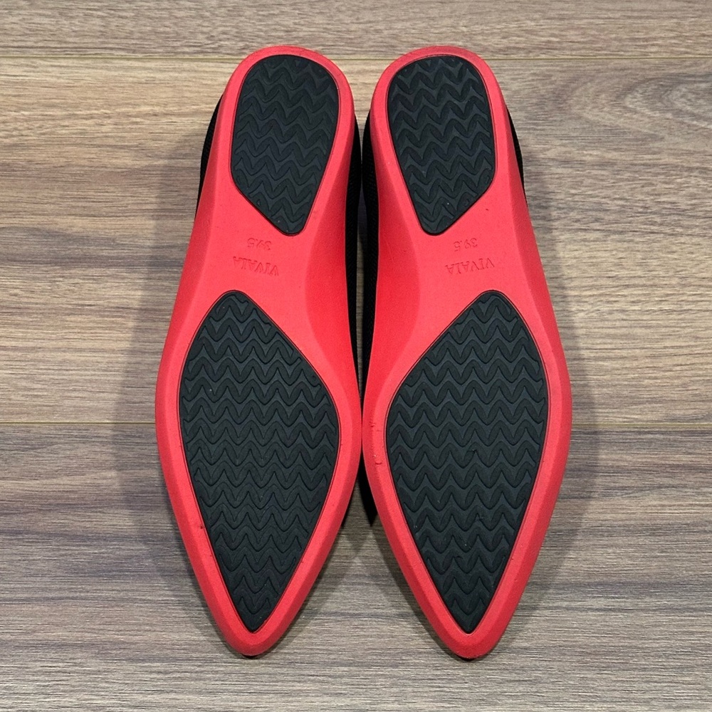 Vivaia Lightweight Pointed-Ballet Flats (Aria Walker) in Black/Red Size 39.5 - Picture 12 of 15